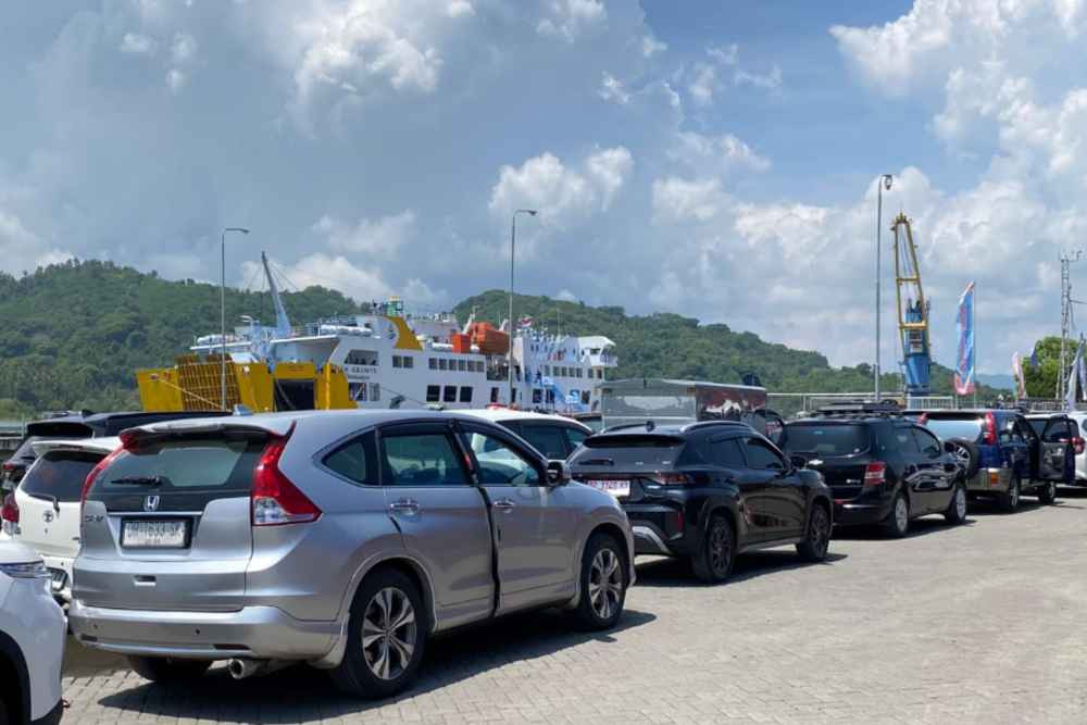 Pelindo Multi Terminal Lembar Fasilitasi 310 Orang Mudik Gratis ke Pulau Jawa