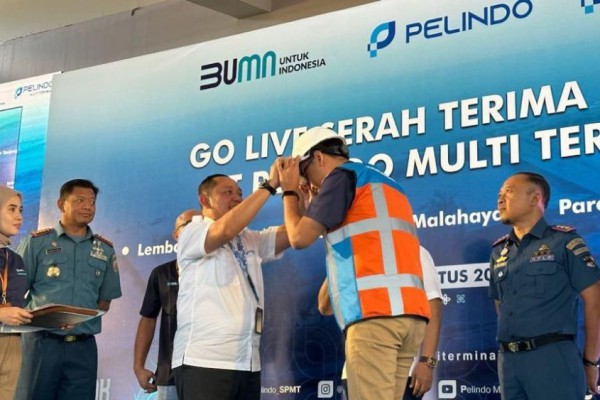 Tingkatkan Layanan Kepelabuhan, SPMT Resmi Operasikan 8 Terminal Pelindo