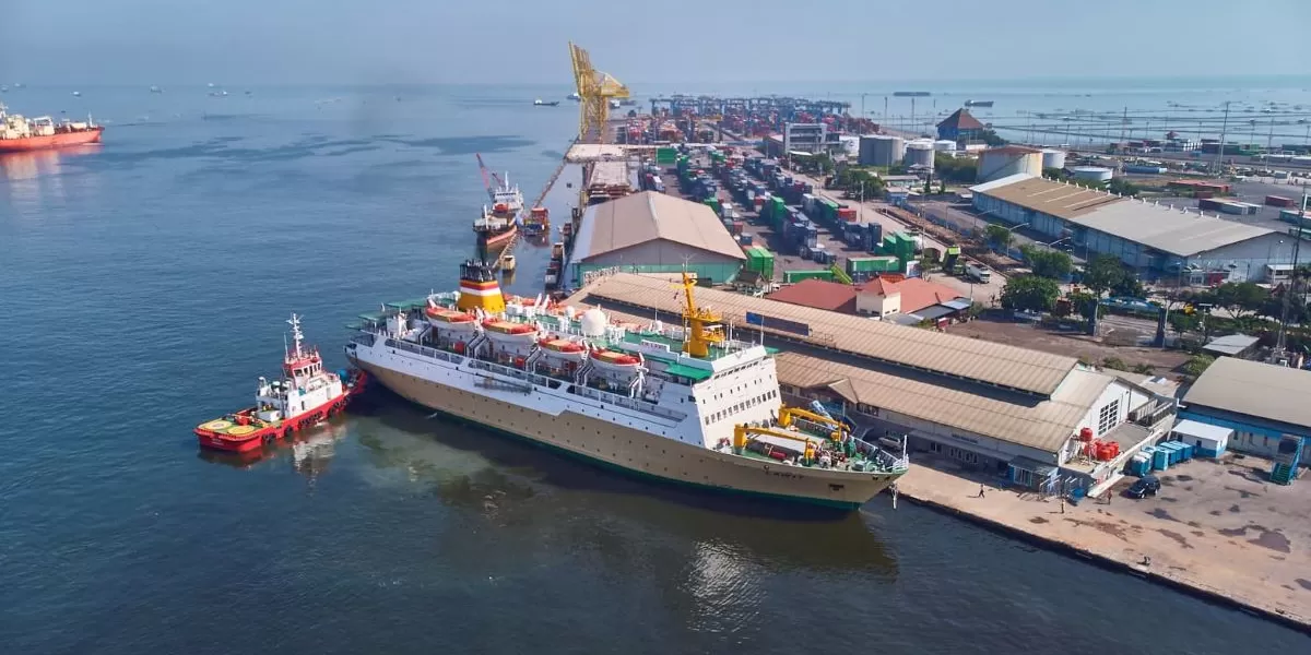 Arus Mudik Lebaran di Pelabuhan Tanjung Emas Meningkat, Pelindo Pastikan Siap Layani 24 Jam